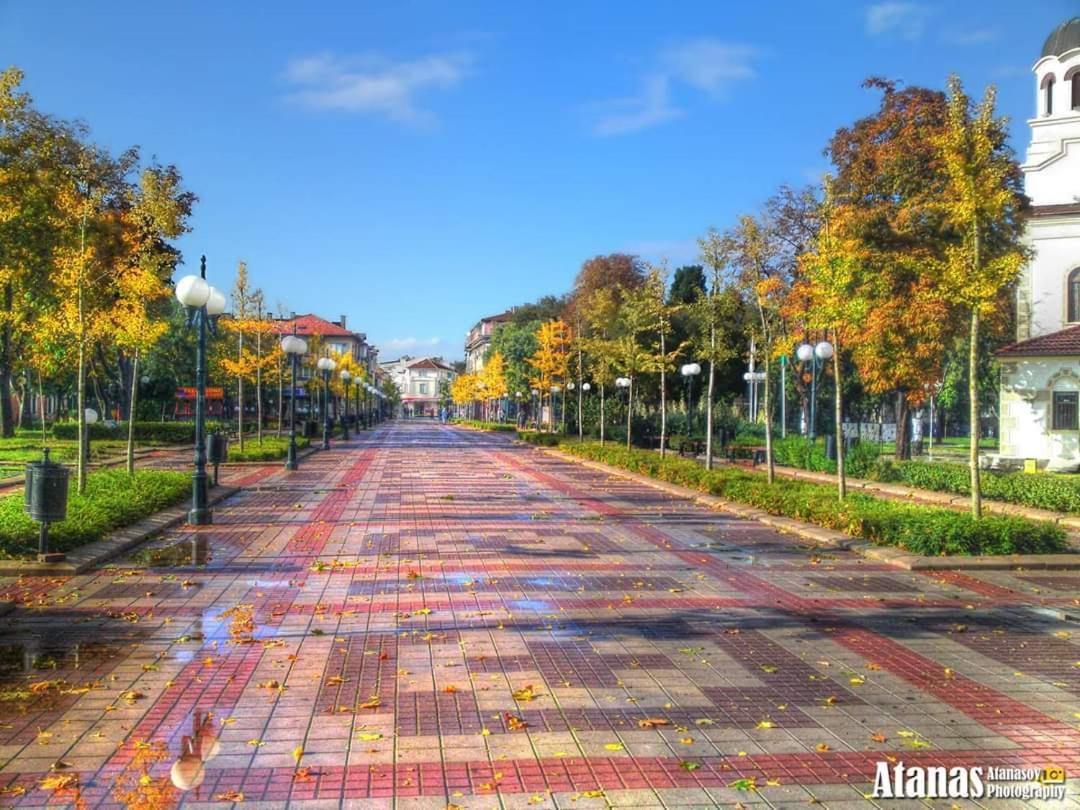 Hristovi Apartments & Studios Поморие Экстерьер фото