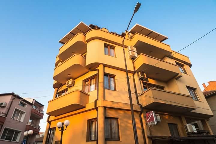 Hristovi Apartments & Studios Поморие Экстерьер фото